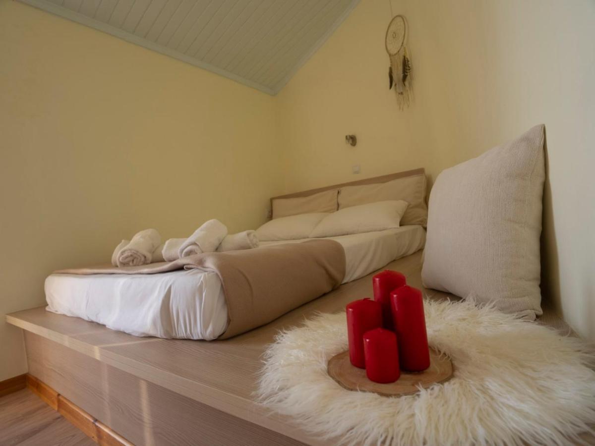 Manto Apartments Lefkada Evgiros Exteriör bild
