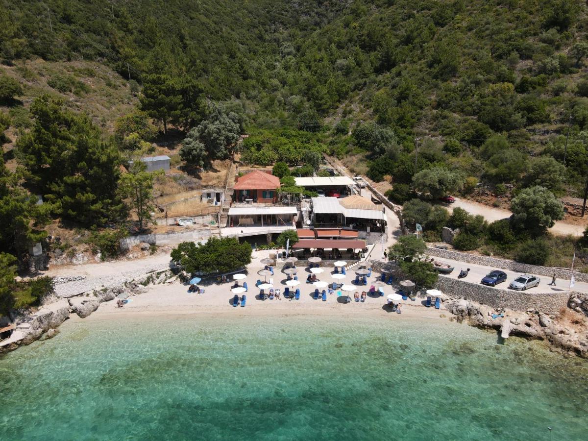 Manto Apartments Lefkada Evgiros Exteriör bild